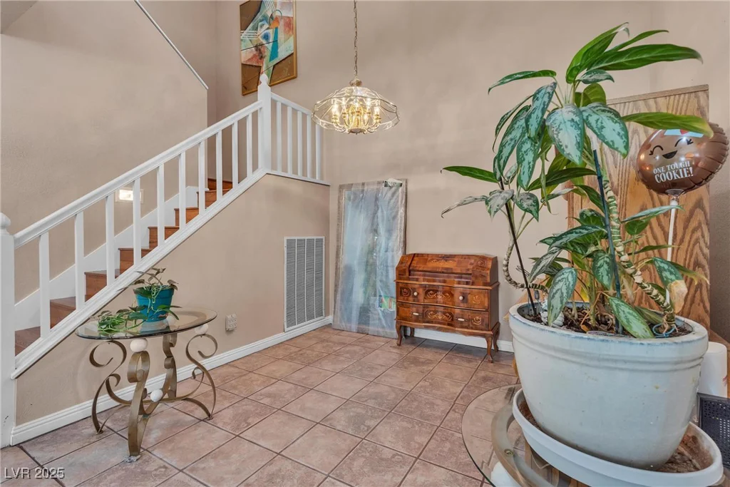 3016 Cloverbrook, Las Vegas, NV 89117