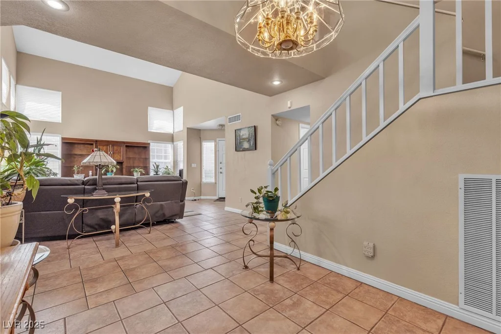3016 Cloverbrook, Las Vegas, NV 89117