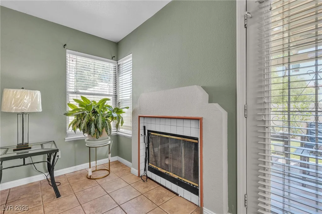 3016 Cloverbrook, Las Vegas, NV 89117