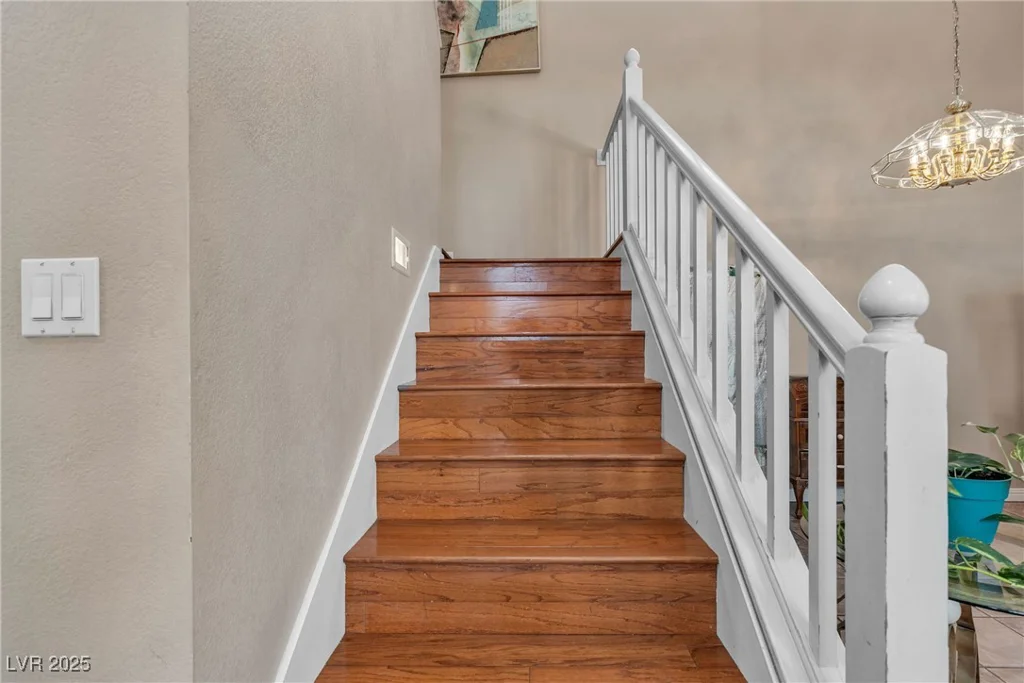 3016 Cloverbrook, Las Vegas, NV 89117