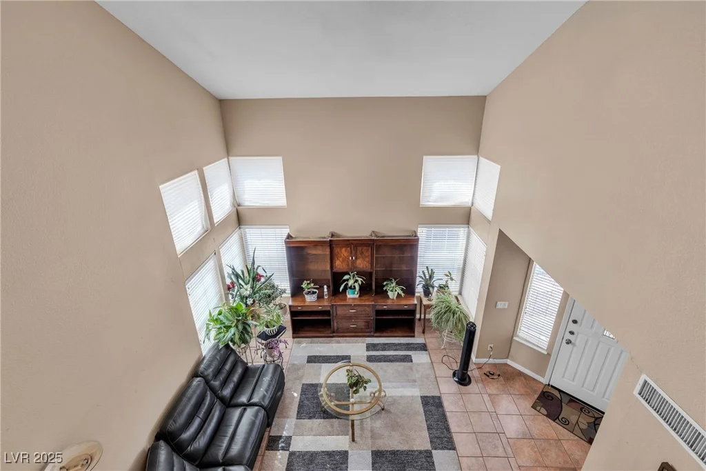 3016 Cloverbrook, Las Vegas, NV 89117