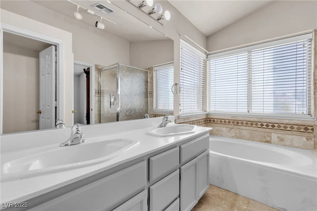 3016 Cloverbrook, Las Vegas, NV 89117