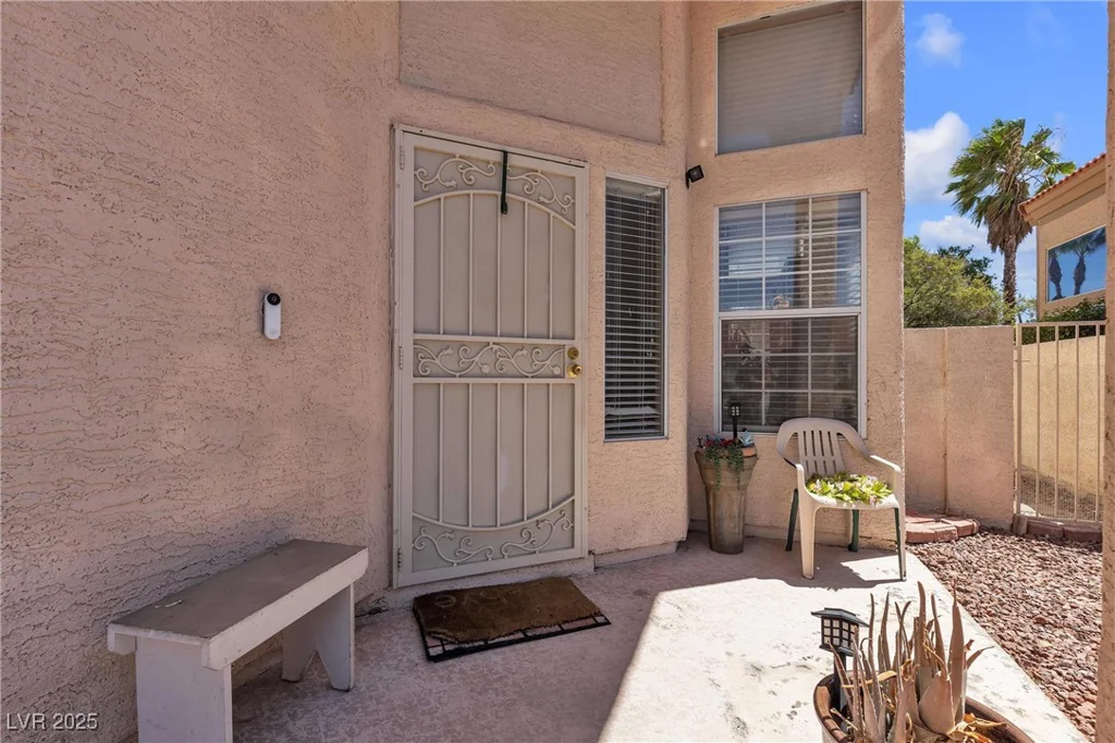 3016 Cloverbrook, Las Vegas, NV 89117