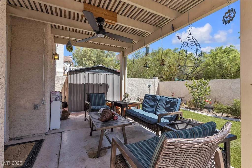 3016 Cloverbrook, Las Vegas, NV 89117