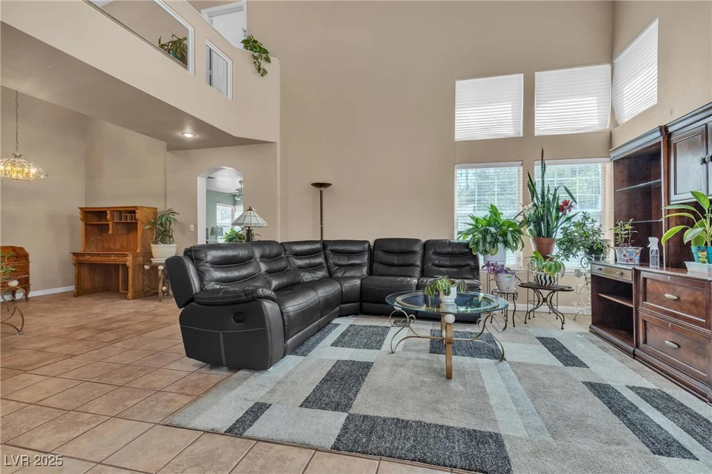 3016 Cloverbrook, Las Vegas, NV 89117