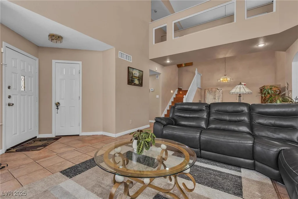 3016 Cloverbrook, Las Vegas, NV 89117