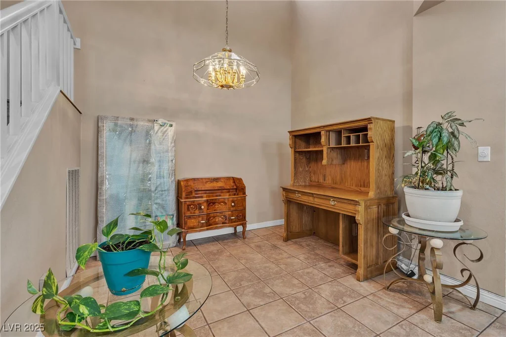 3016 Cloverbrook, Las Vegas, NV 89117