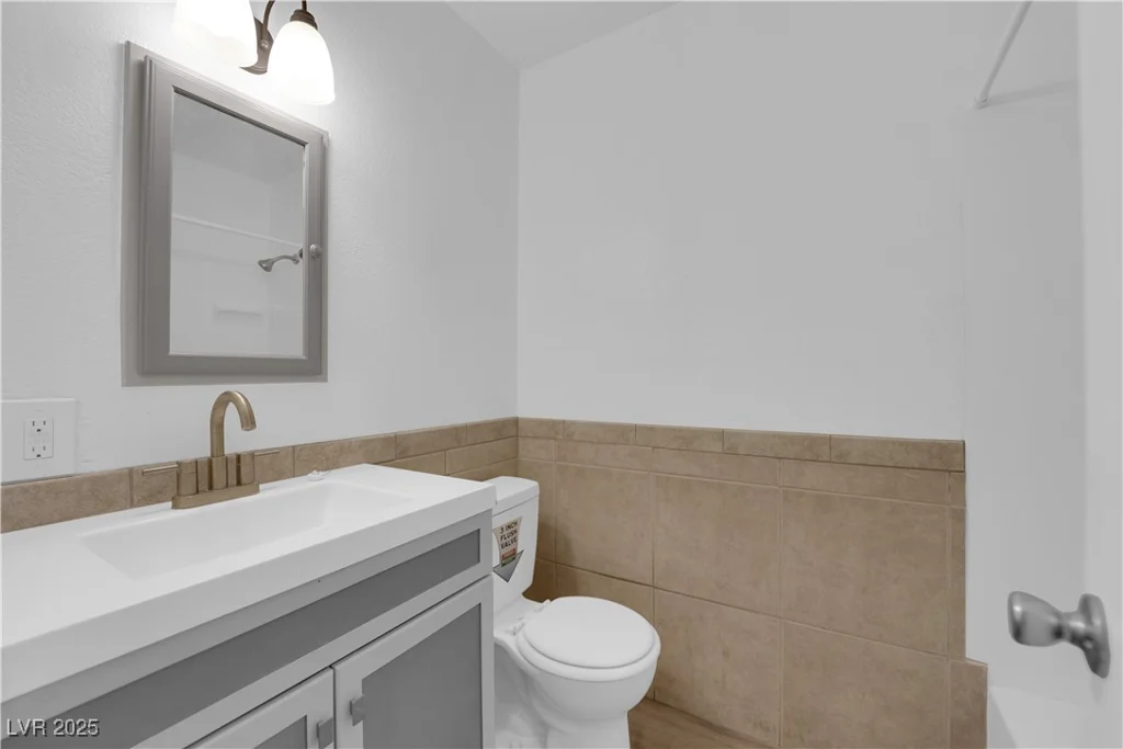 721 Carpenter, Las Vegas, NV 89107