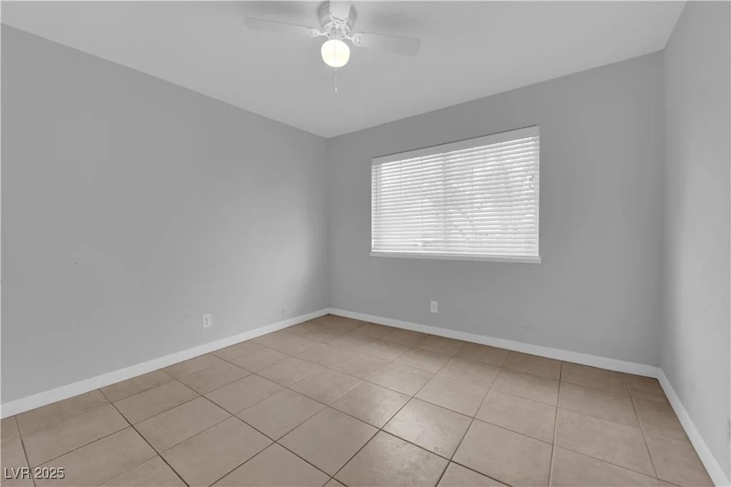 721 Carpenter, Las Vegas, NV 89107
