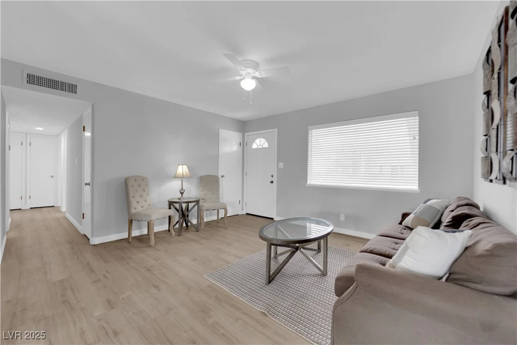 721 Carpenter, Las Vegas, NV 89107