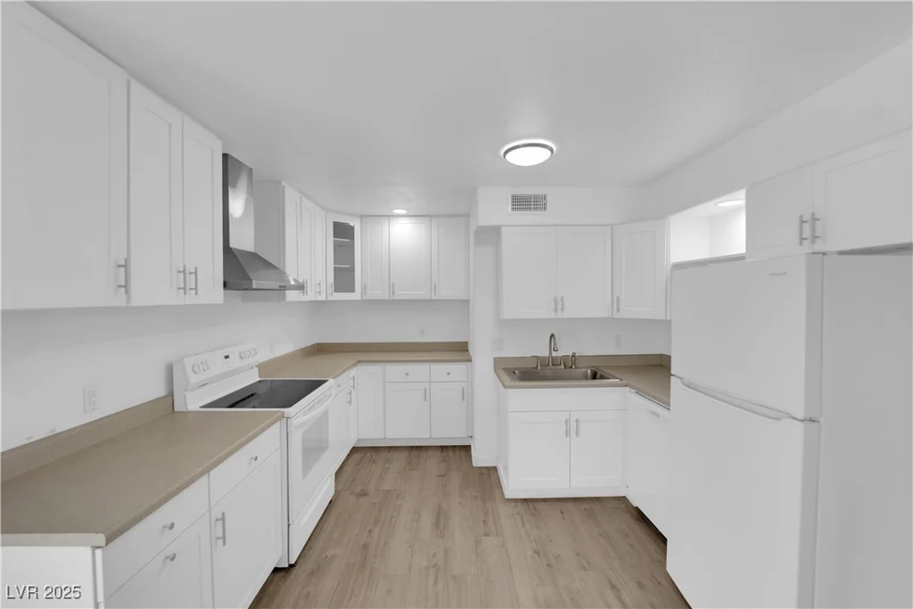 721 Carpenter, Las Vegas, NV 89107