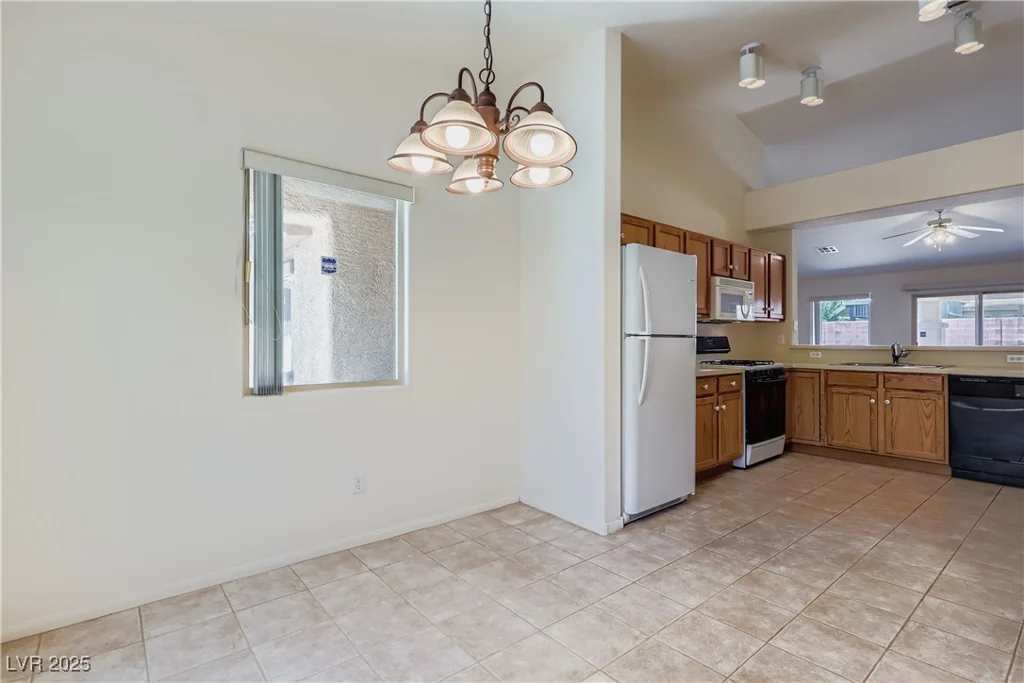 5582 Little Lake, Las Vegas, NV 89122
