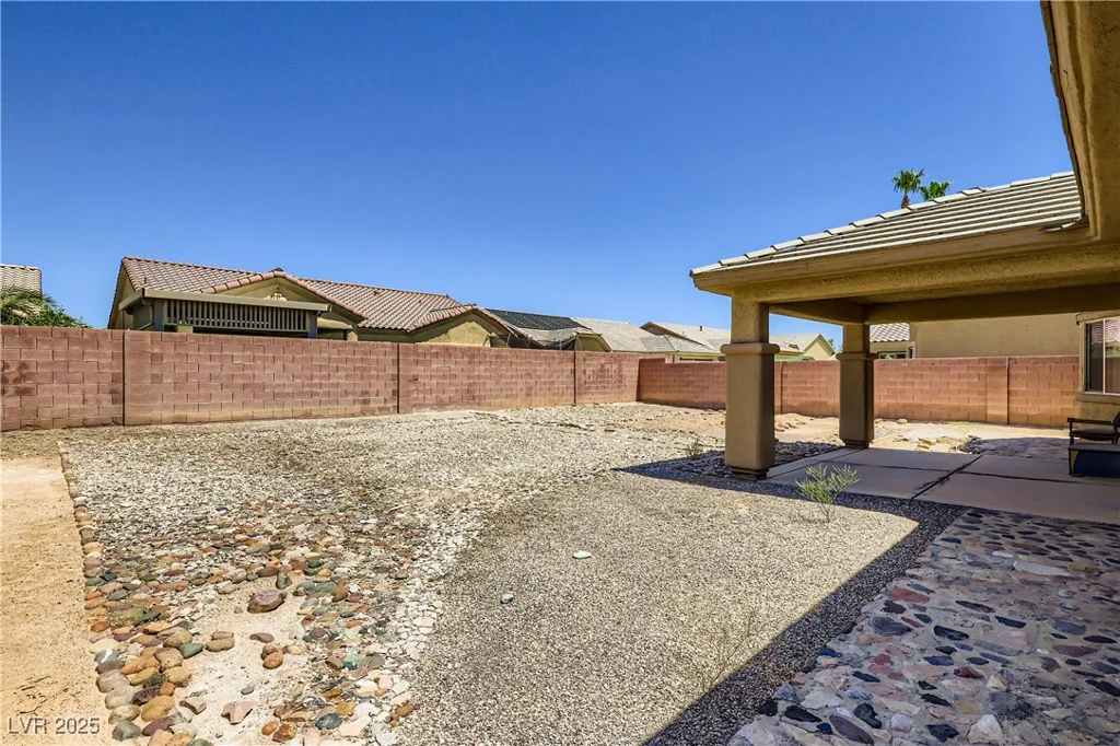 5582 Little Lake, Las Vegas, NV 89122