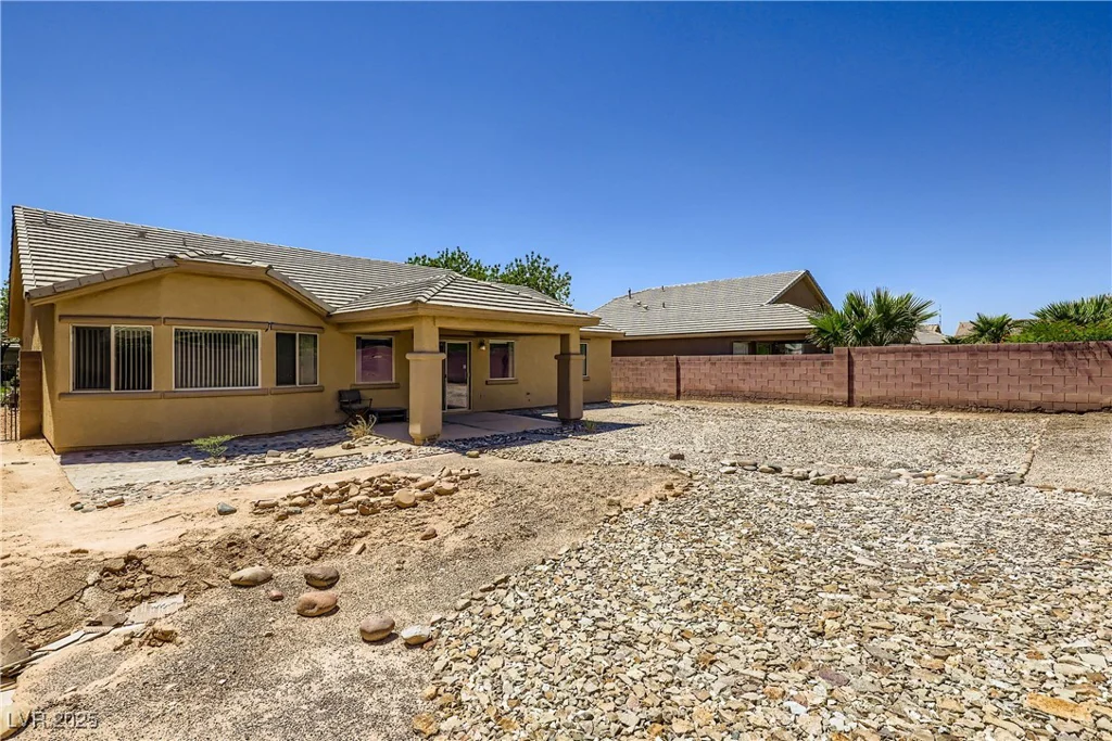 5582 Little Lake, Las Vegas, NV 89122
