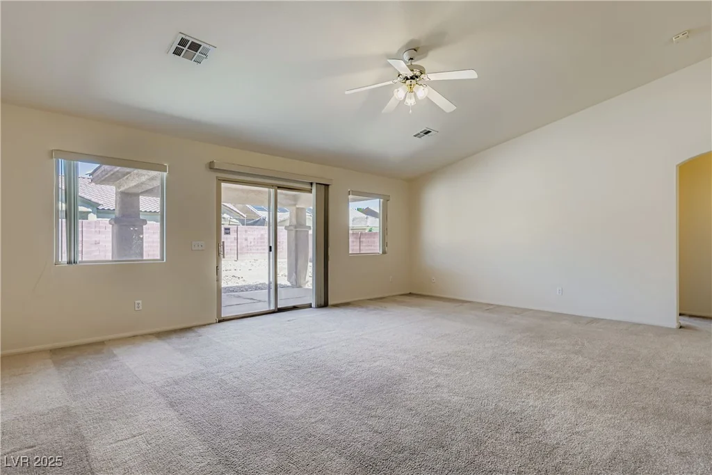 5582 Little Lake, Las Vegas, NV 89122