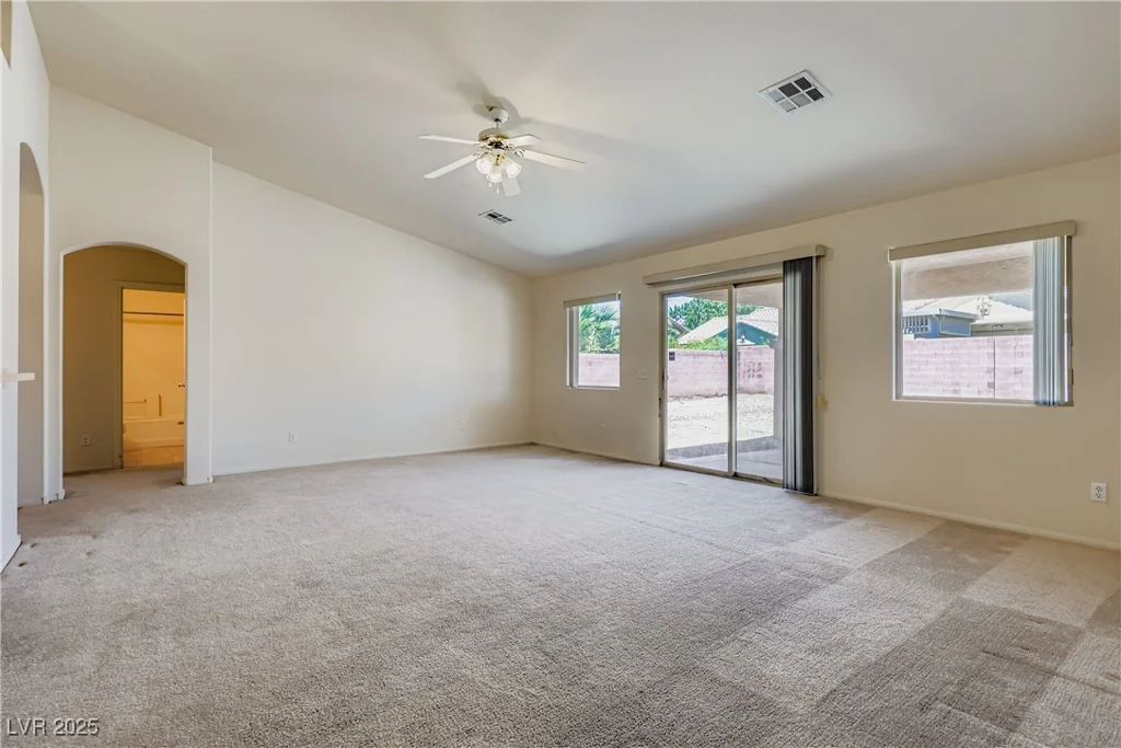 5582 Little Lake, Las Vegas, NV 89122