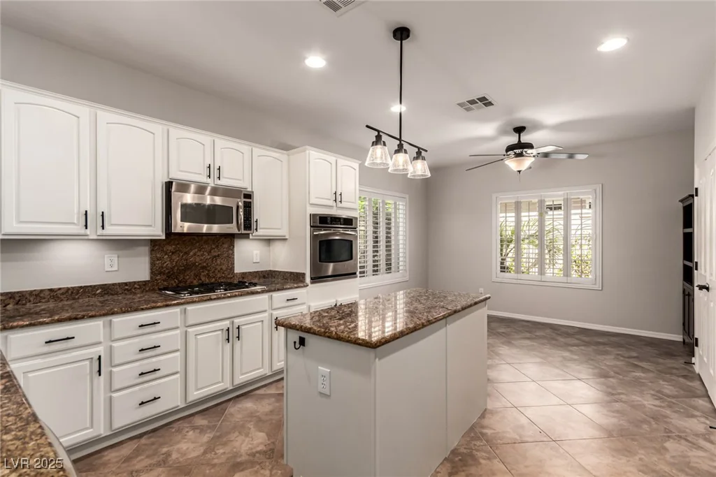 2489 Black River Falls, Henderson, NV 89044