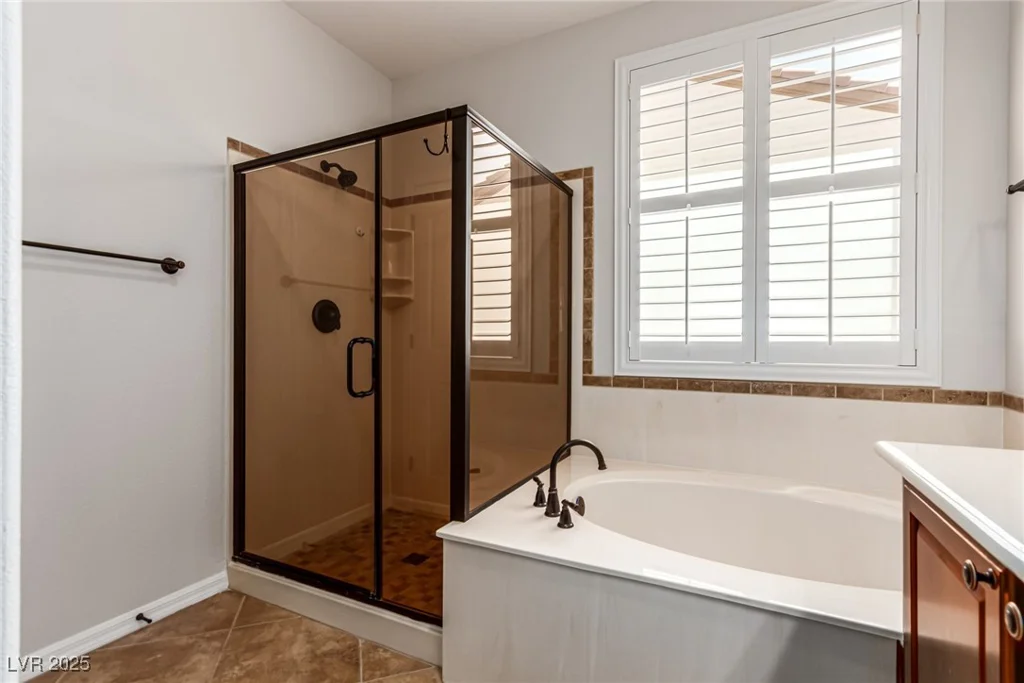 2489 Black River Falls, Henderson, NV 89044