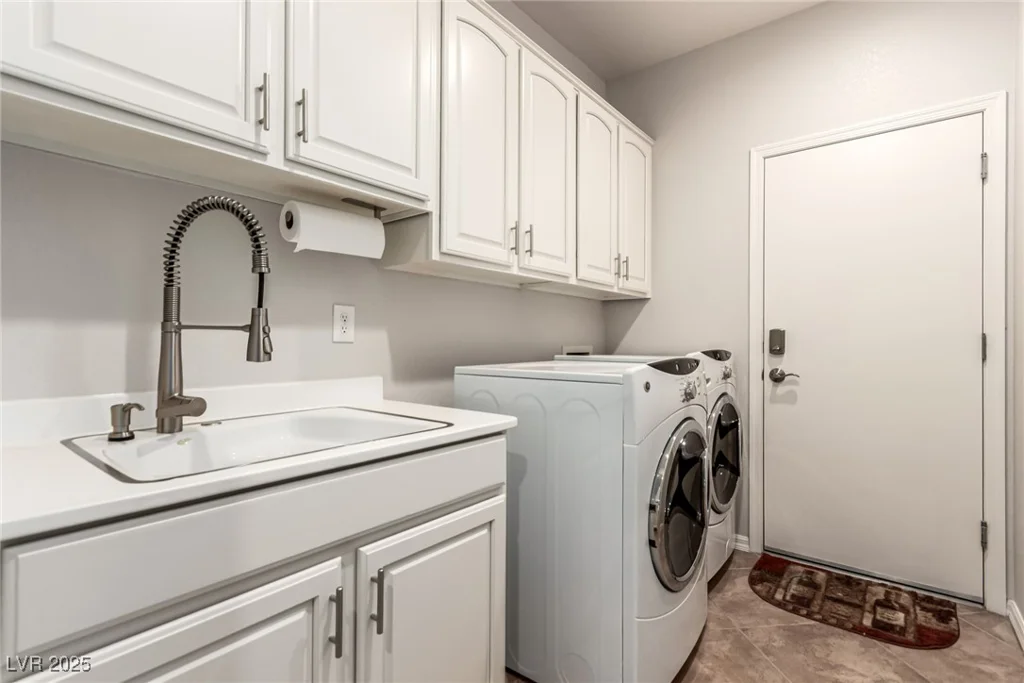 2489 Black River Falls, Henderson, NV 89044