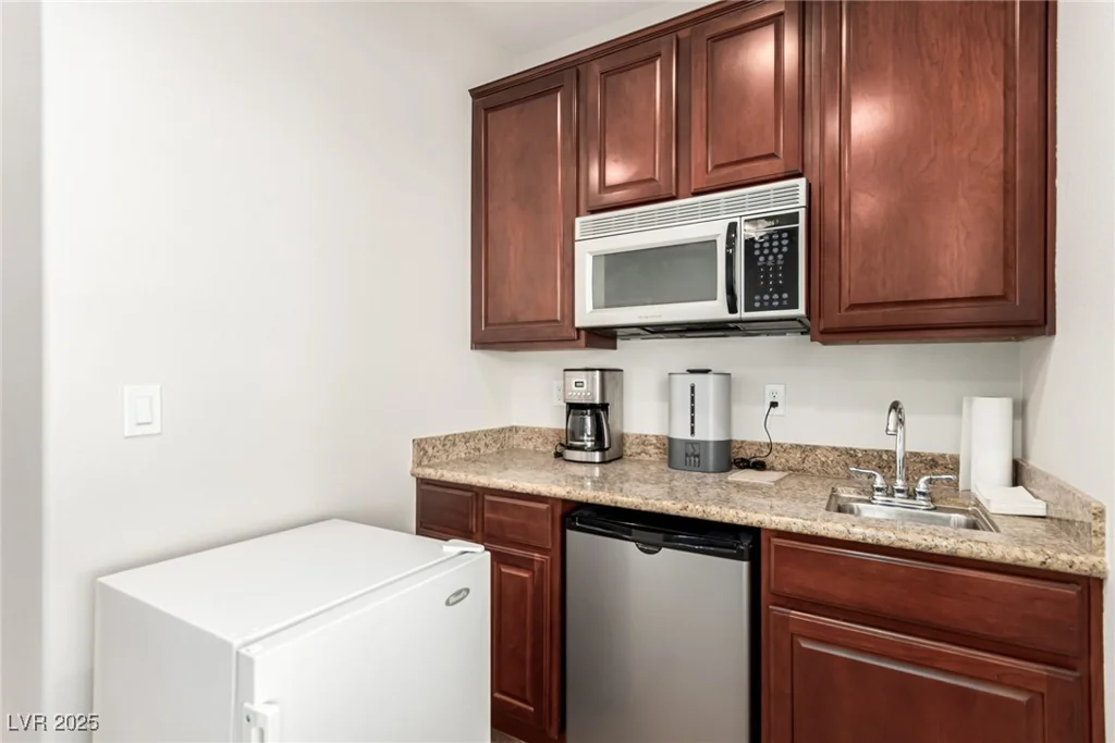 2489 Black River Falls, Henderson, NV 89044