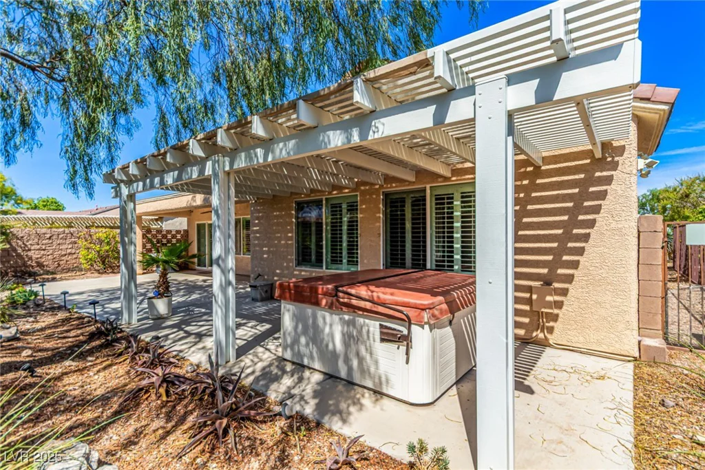 2489 Black River Falls, Henderson, NV 89044