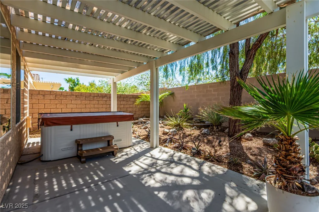 2489 Black River Falls, Henderson, NV 89044