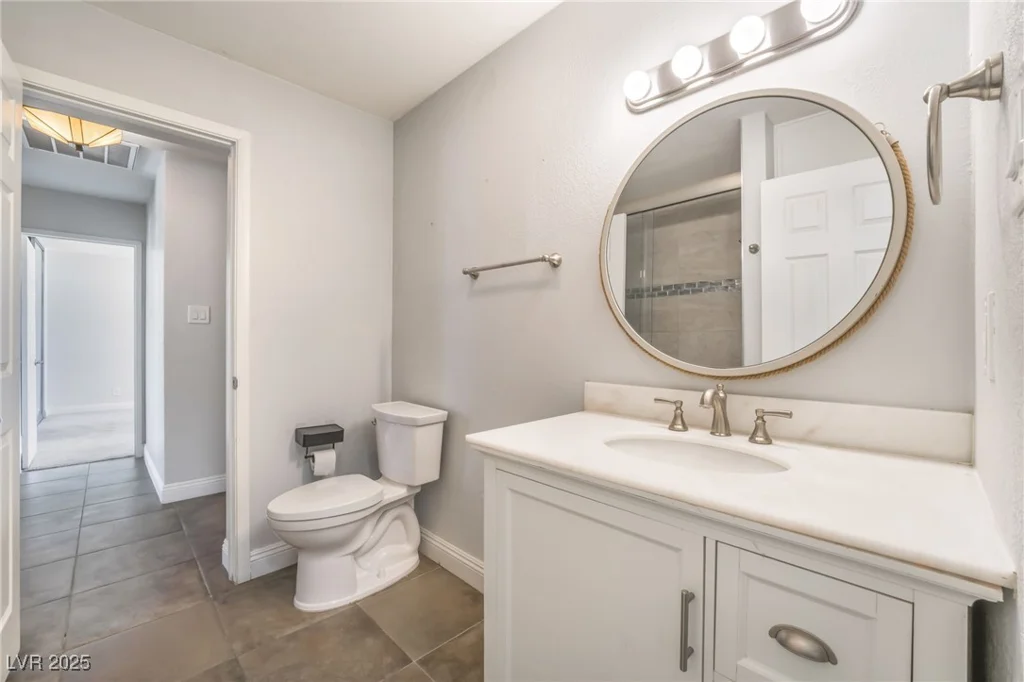 1700 Ivanhoe, Las Vegas, NV 89102