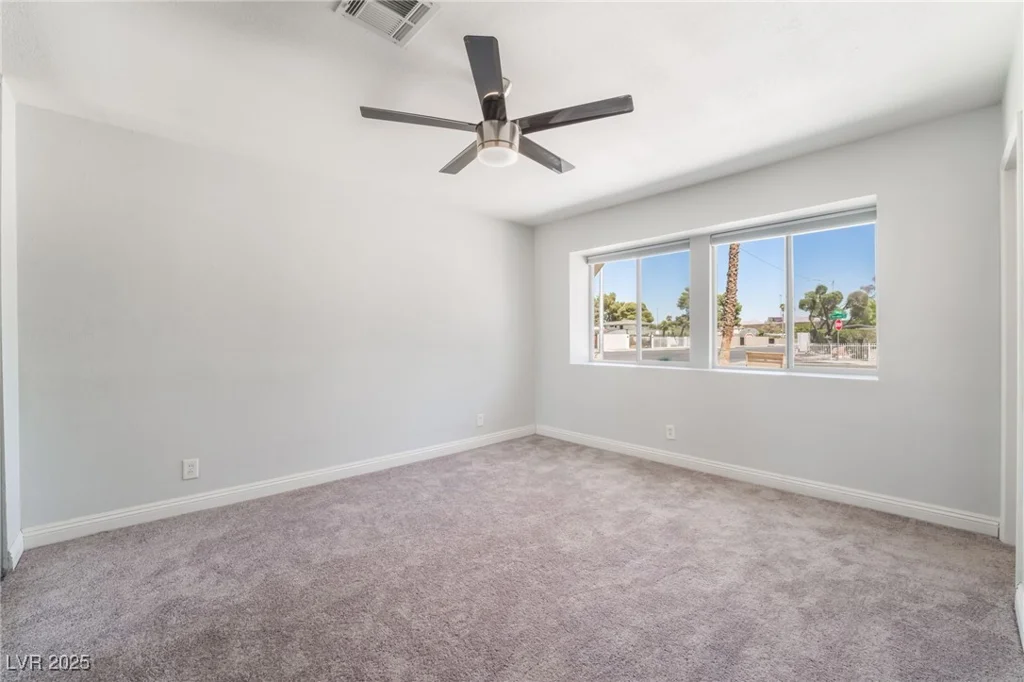 1700 Ivanhoe, Las Vegas, NV 89102