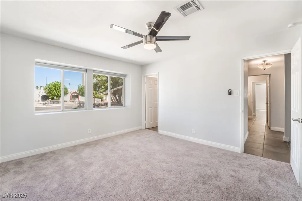 1700 Ivanhoe, Las Vegas, NV 89102