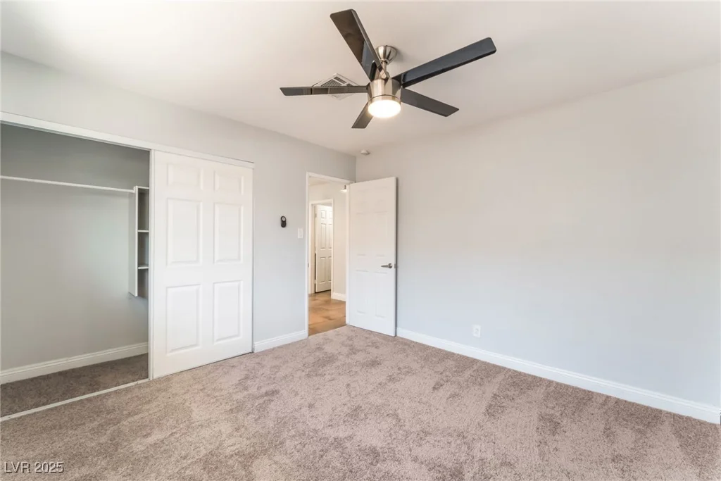 1700 Ivanhoe, Las Vegas, NV 89102