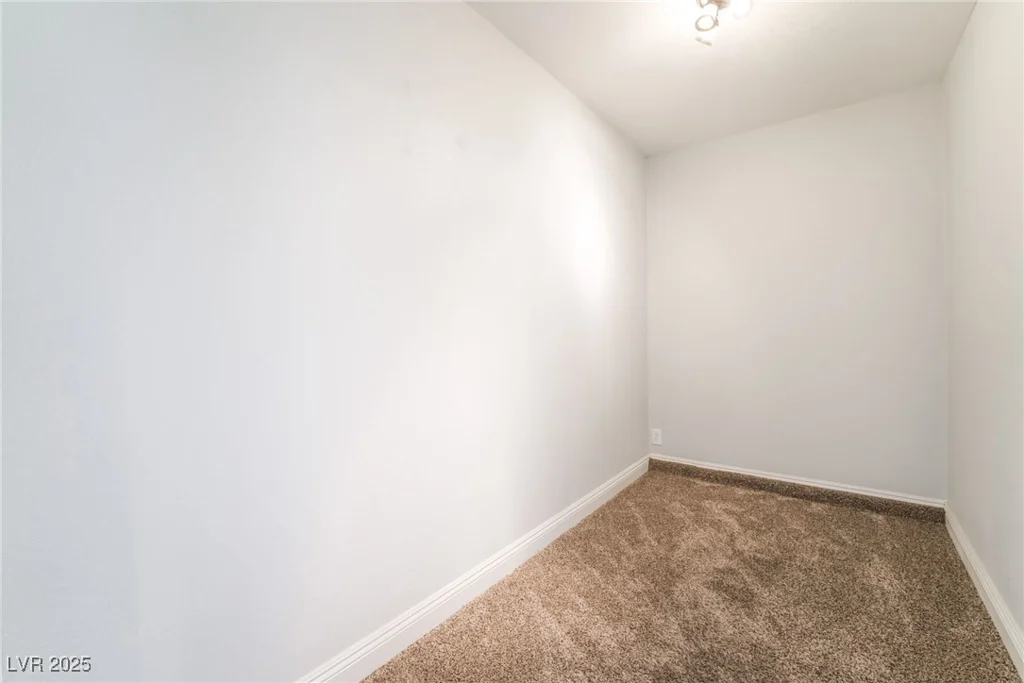 1700 Ivanhoe, Las Vegas, NV 89102