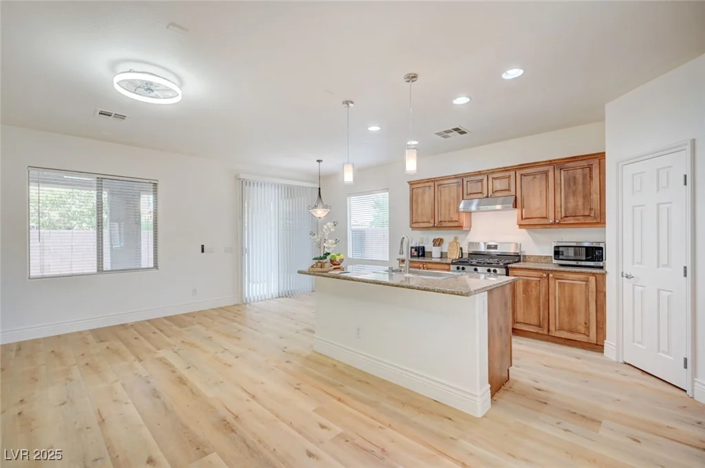 86 Laying Up, Las Vegas, NV 89148