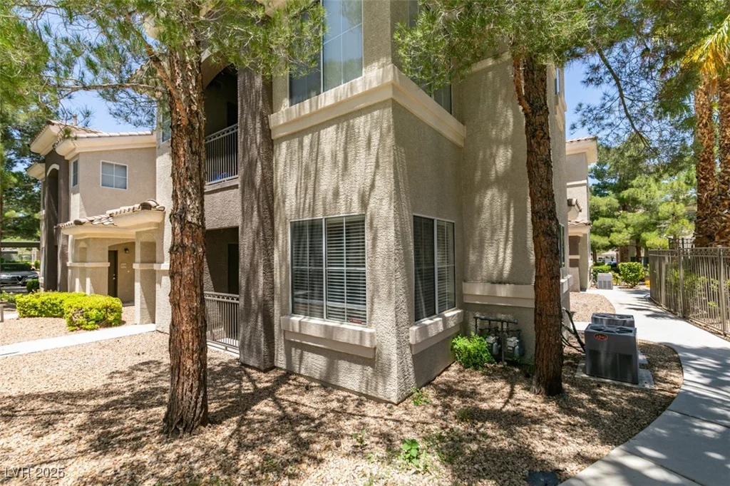 9050 Warm Springs, Las Vegas, NV 89148