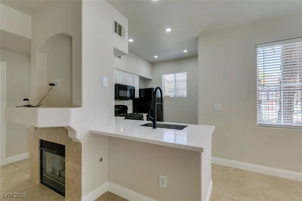9050 Warm Springs, Las Vegas, NV 89148