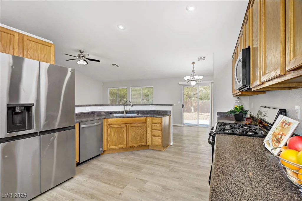 5718 Montezuma Creek, North Las Vegas, NV 89031