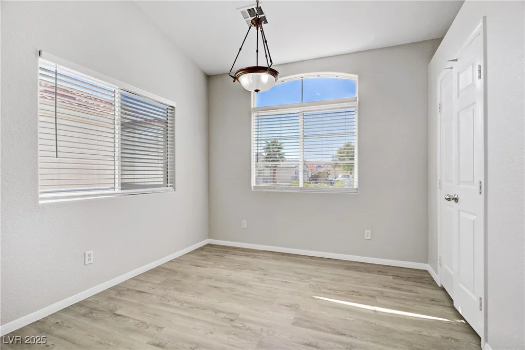 5718 Montezuma Creek, North Las Vegas, NV 89031