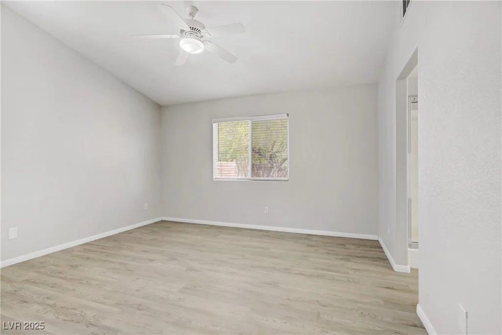 5718 Montezuma Creek, North Las Vegas, NV 89031