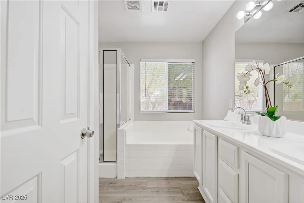 5718 Montezuma Creek, North Las Vegas, NV 89031
