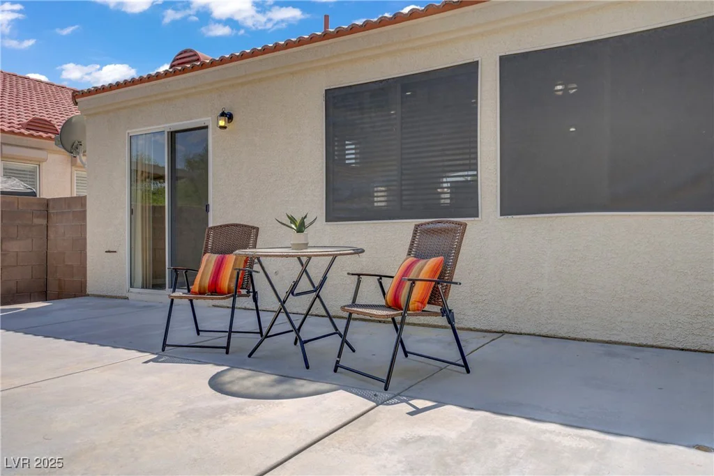 5718 Montezuma Creek, North Las Vegas, NV 89031