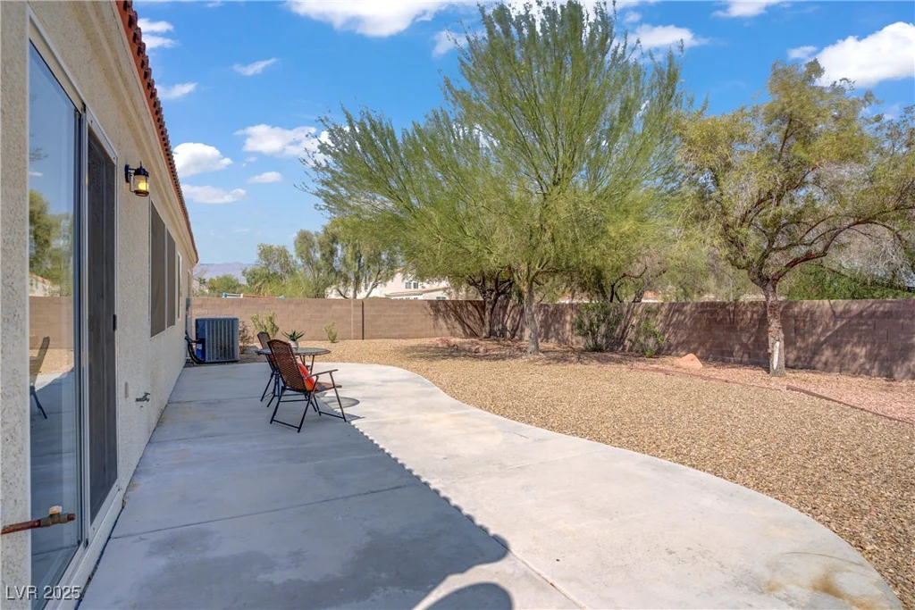 5718 Montezuma Creek, North Las Vegas, NV 89031