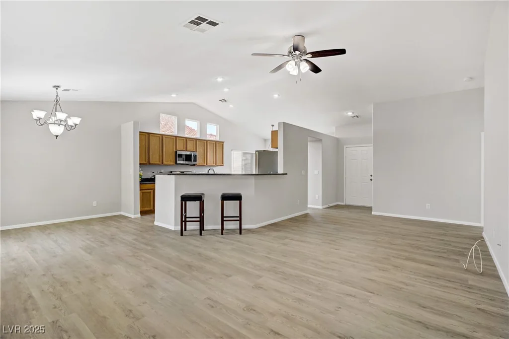 5718 Montezuma Creek, North Las Vegas, NV 89031