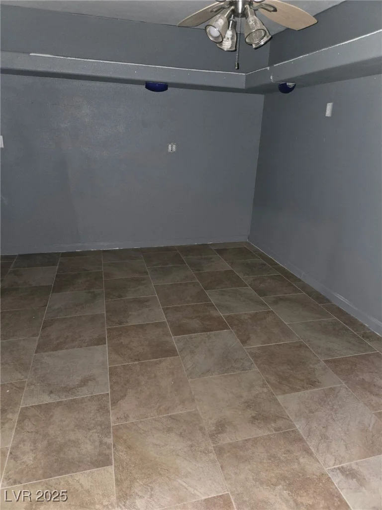 7612 Seagull, Las Vegas, NV 89145