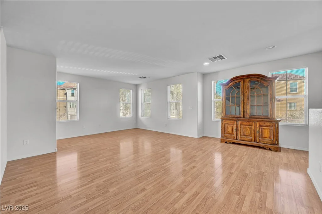 7010 Canary Ivy, Las Vegas, NV 89156