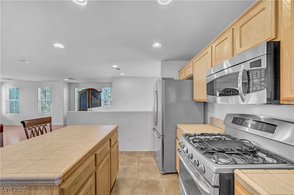 7010 Canary Ivy, Las Vegas, NV 89156