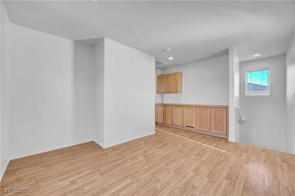 7010 Canary Ivy, Las Vegas, NV 89156