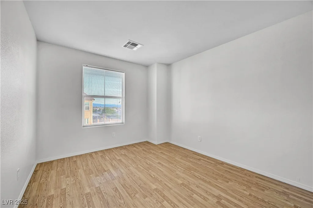 7010 Canary Ivy, Las Vegas, NV 89156