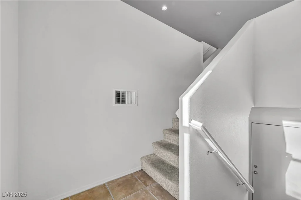7010 Canary Ivy, Las Vegas, NV 89156