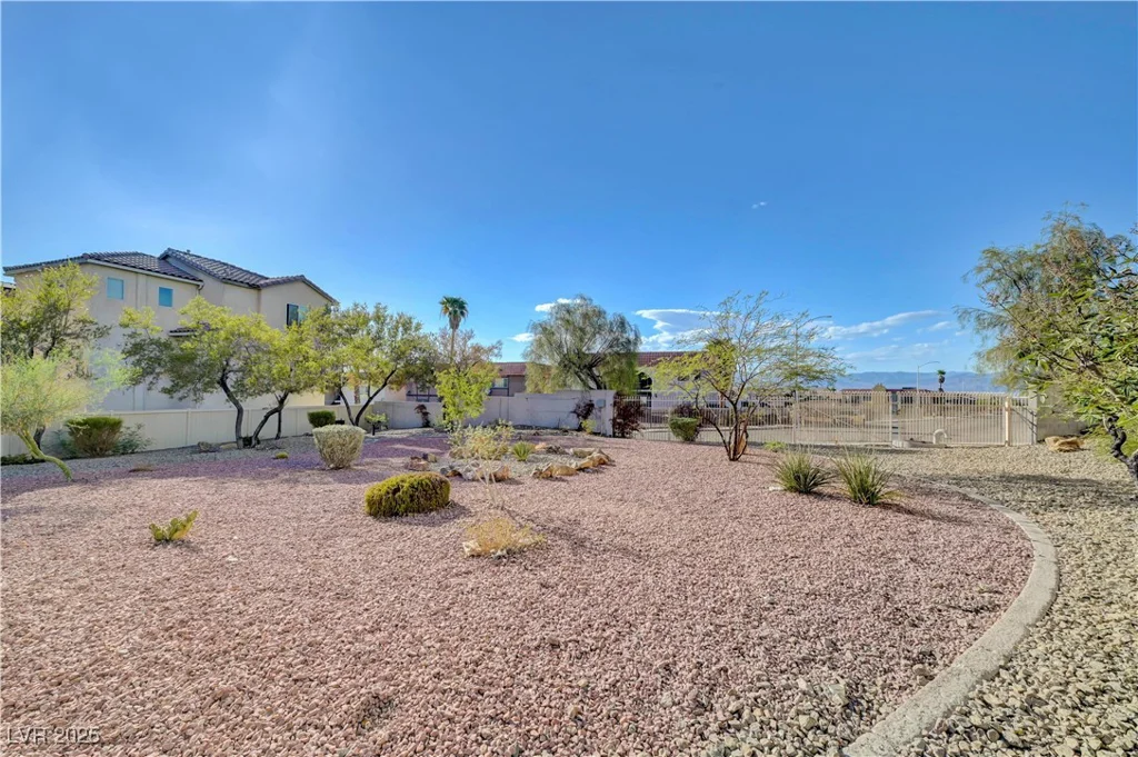 7010 Canary Ivy, Las Vegas, NV 89156