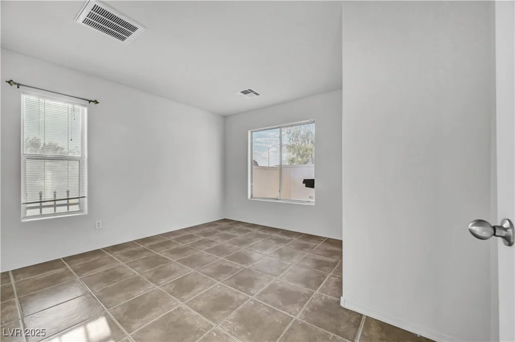 7010 Canary Ivy, Las Vegas, NV 89156