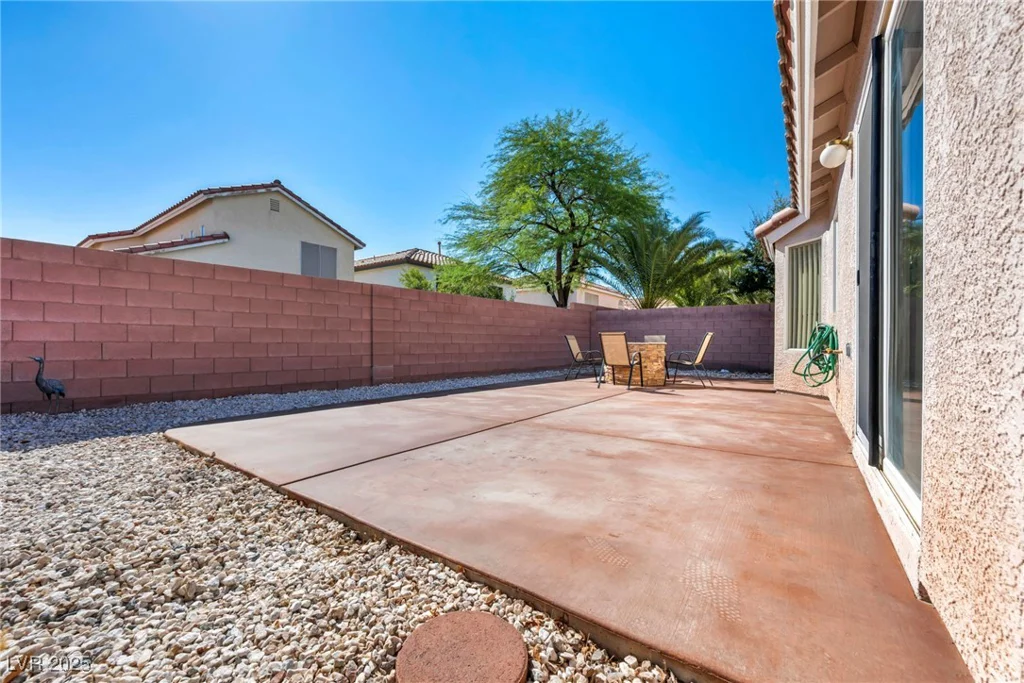 7438 Treasure Chest, Las Vegas, NV 89139